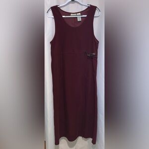 White Stag Sleeveless Long Dress Burgundy Women’s Medium Pockets Belt